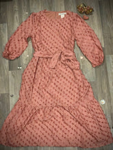 Load image into Gallery viewer, Mauve Textured Dress- Missy Sizes