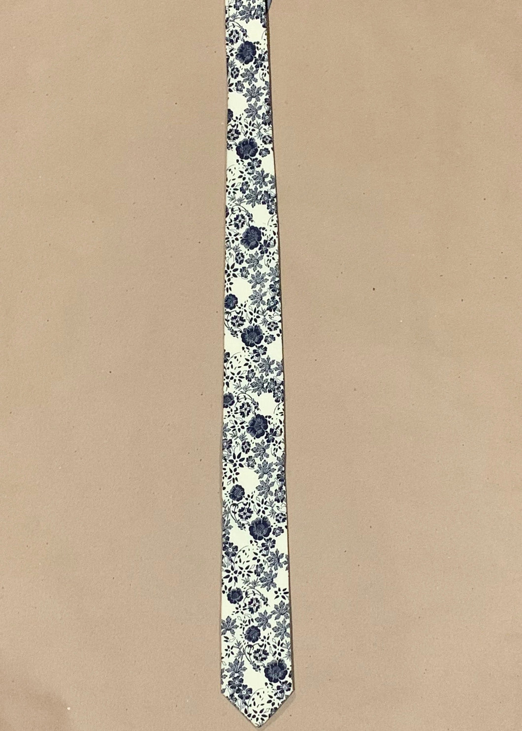 Slim White Floral Tie